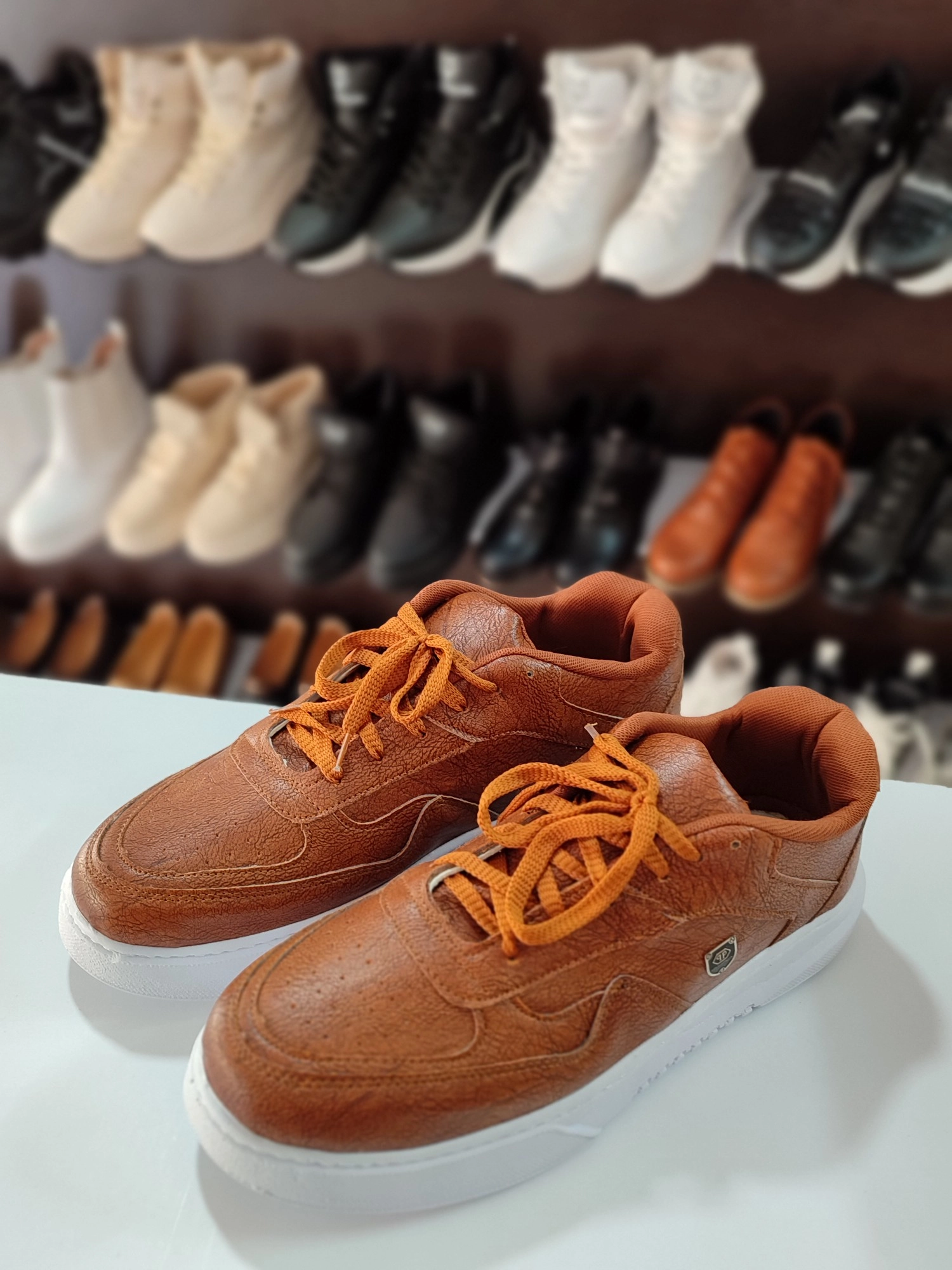 خرید اینترنتی کتونی مردانه