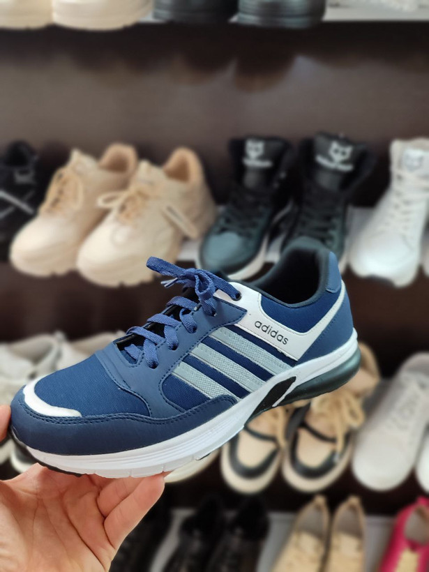 قیمت کتونی آدیداس