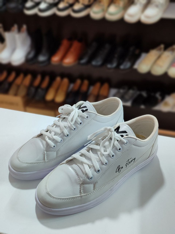 خرید اینترنتی ونس مردانه