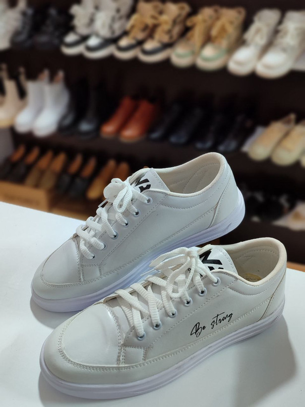 خرید آنلاین ونس مردانه