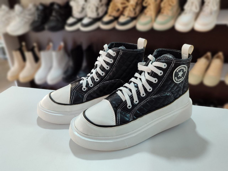 قیمت کتونی آل استار زنانه