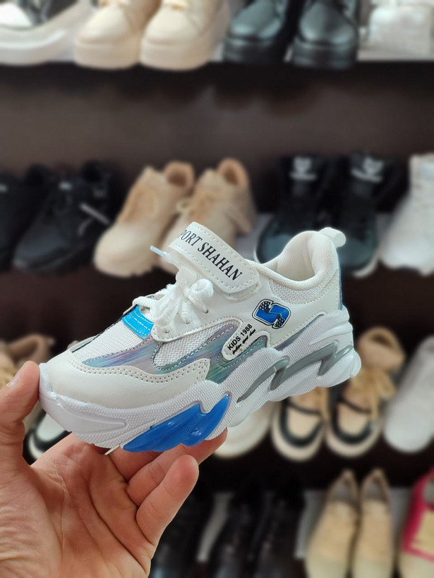 کتونی پسرانه و دخترانه