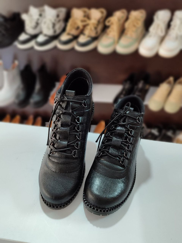 مرکز بوت زنانه