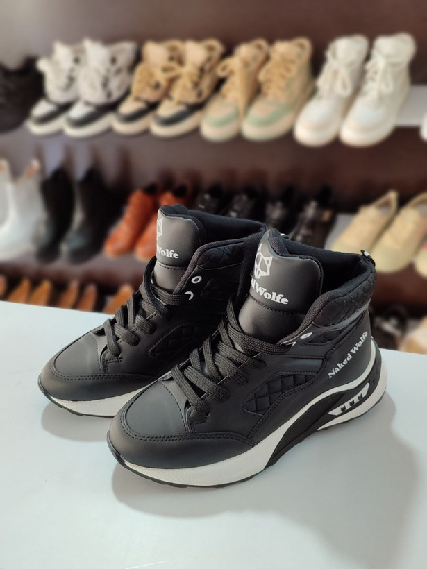 خرید آنلاین کتونی ساقدار زنانه