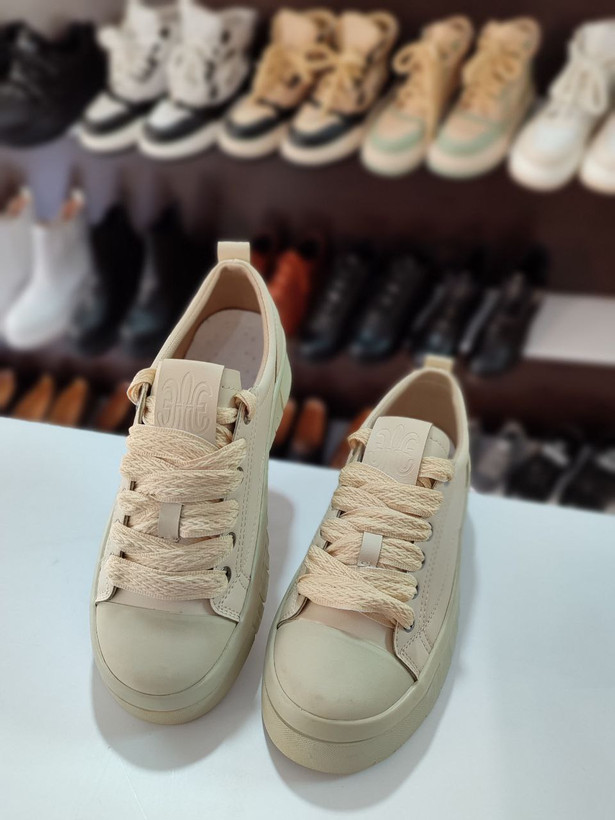 مرکز فروش ونس دخترانه