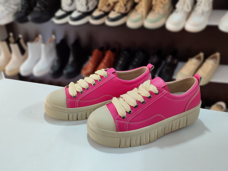 خرید آنلاین ونس دخترانه