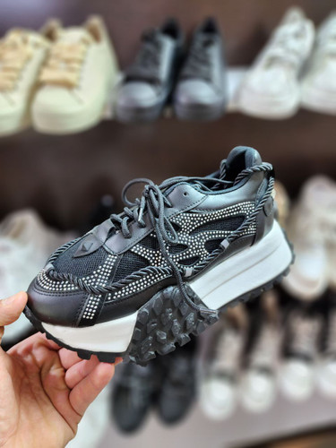 قیمت کتونی اسپرت زنانه و دخترانه