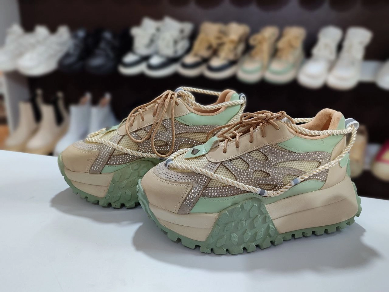 کتونی اسپرت دخترانه