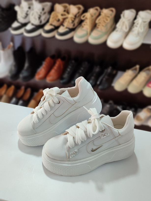 قیمت ونس نگینی زنانه