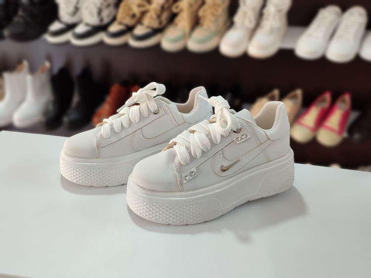 خرید ونس نگینی زنانه