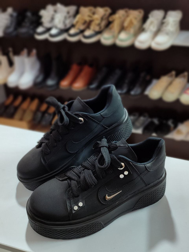 ونس نگینی دخترانه