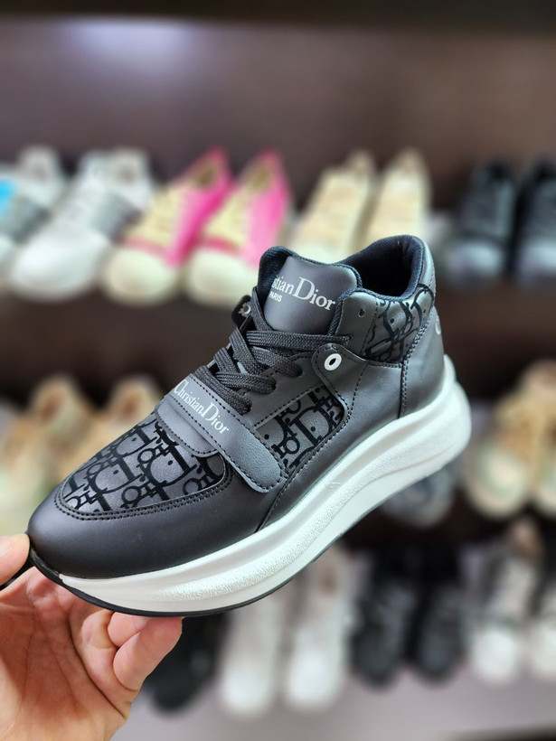 خرید اینترنتی کتونی نیم ساق دخترانه