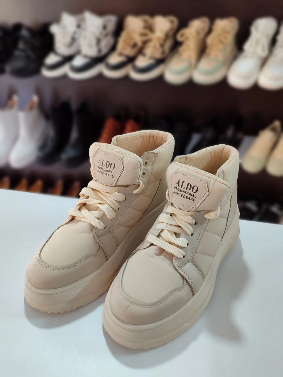 مرکز کتونی کاپشنی دخترانه