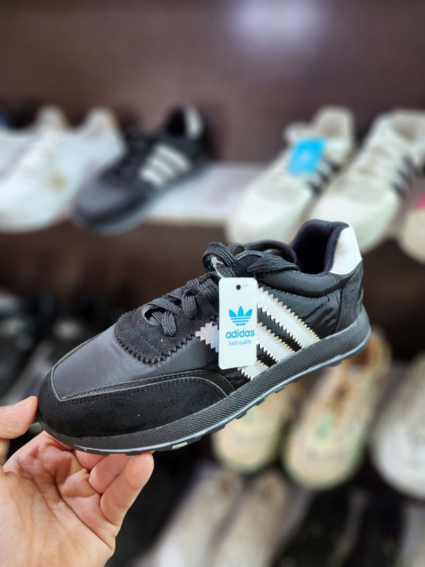 فروشگاه کتونی آدیداس