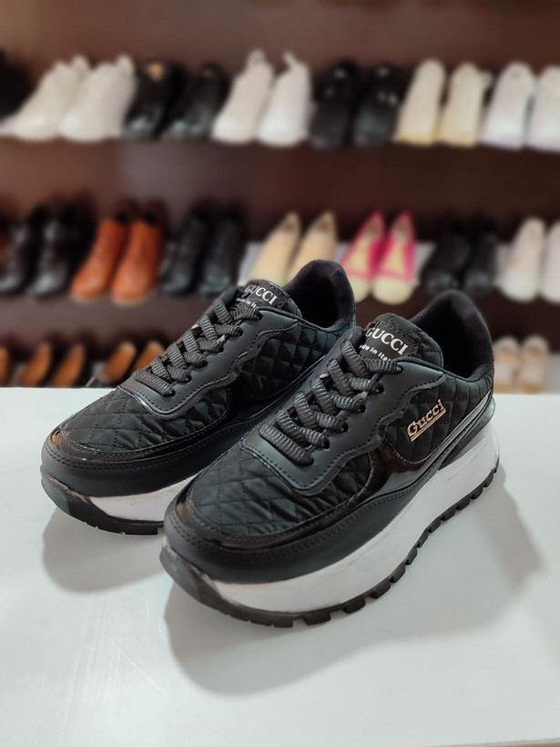 قیمت کتونی زنانه و دخترانه