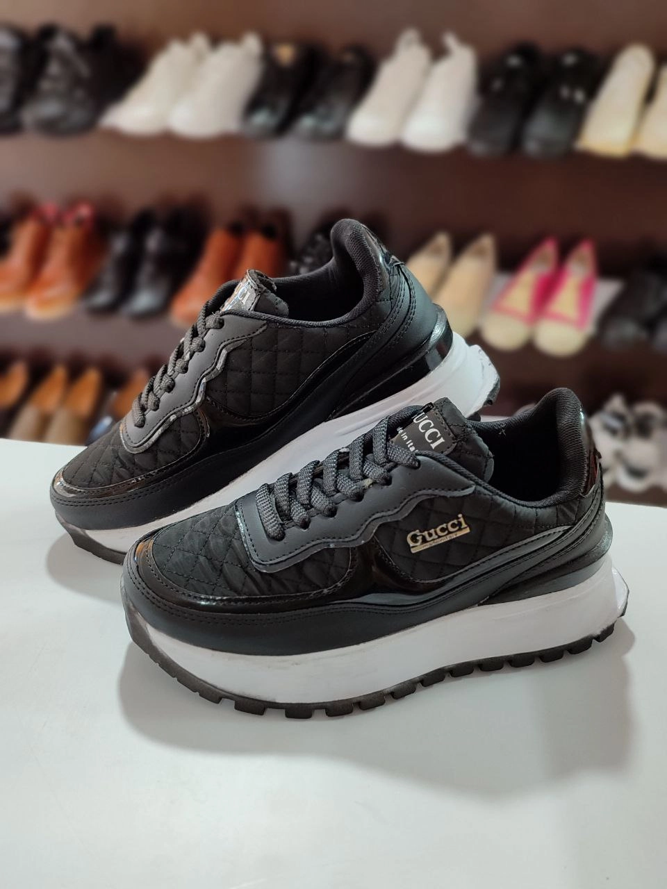 ارزان ترین کتونی زنانه و دخترانه