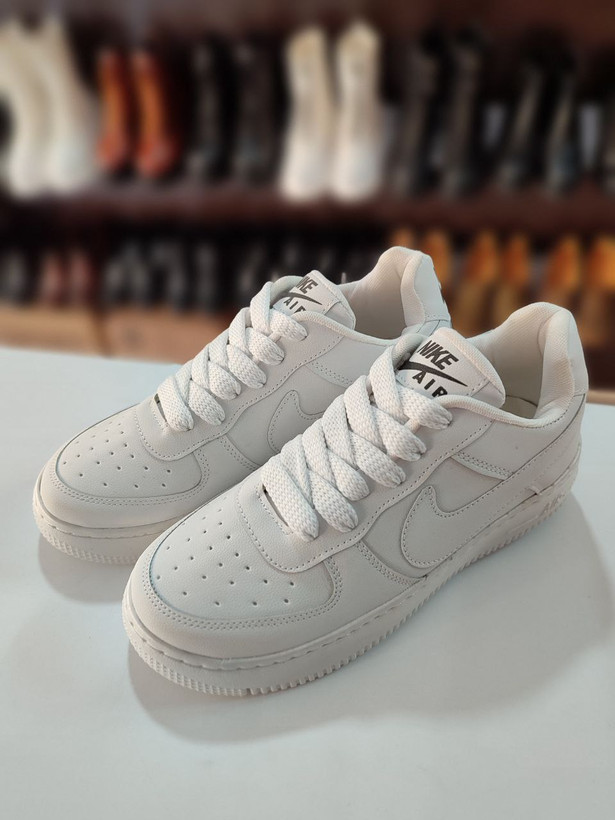 خرید اینترنتی کتونی نایک زنانه و دخترانه