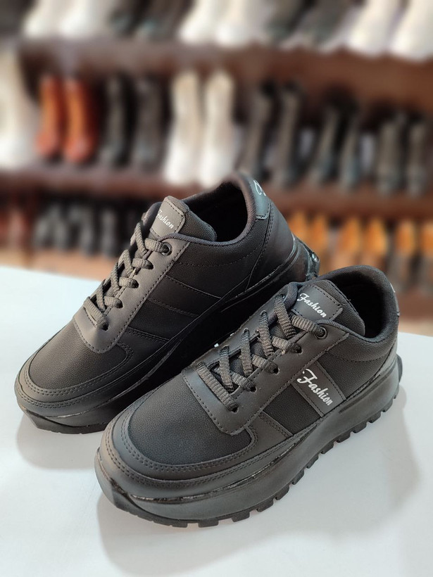 قیمت کتونی زنانه و دخترانه