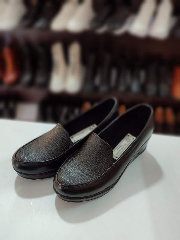 خرید آنلاین کفش طبی زنانه