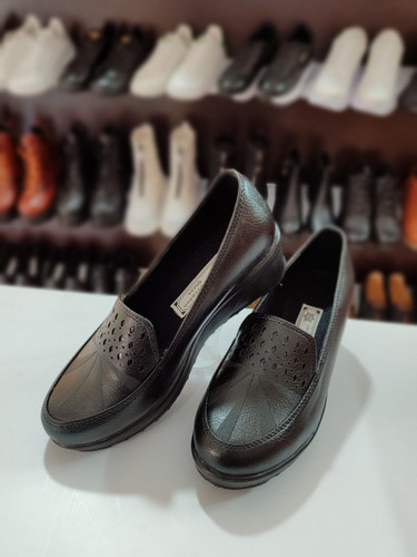 قیمت کفش طبی زنانه