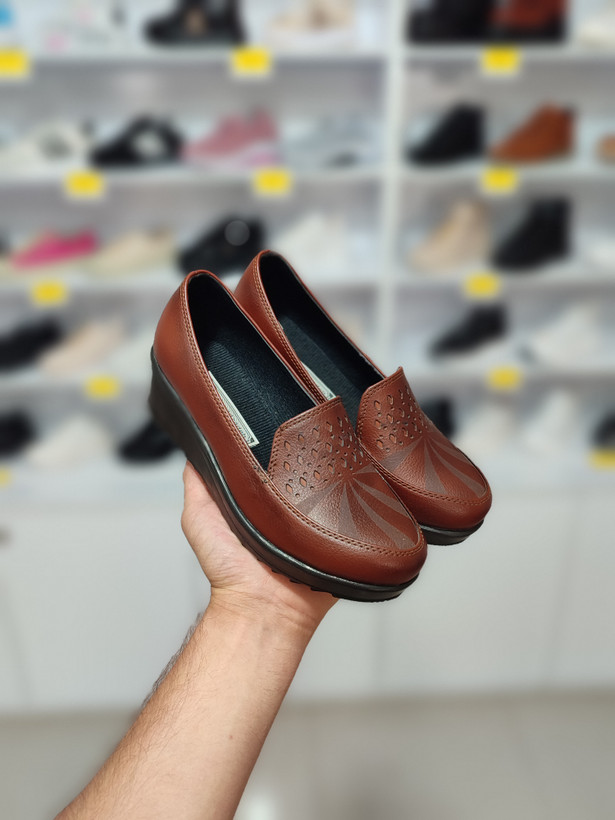 فروشگاه کفش آلما