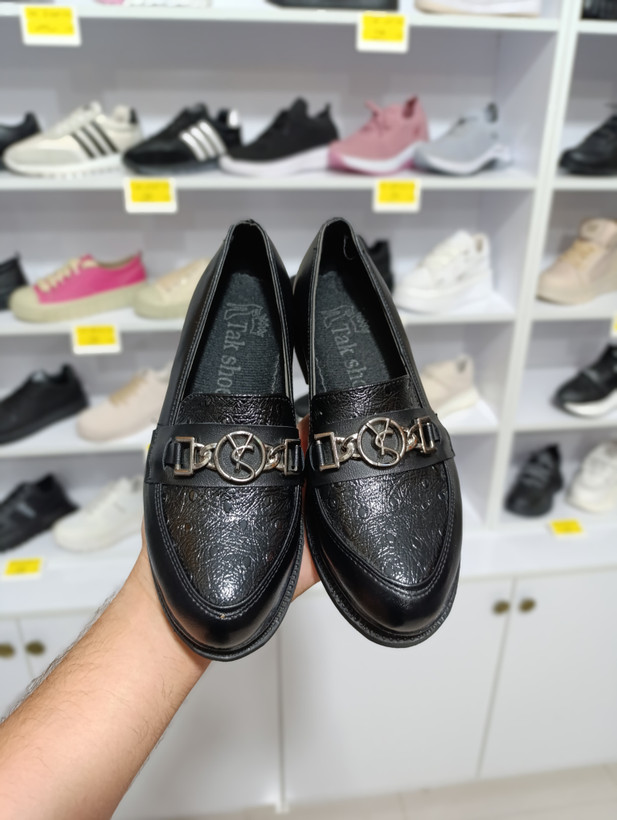 فروشگاه کفش آلما