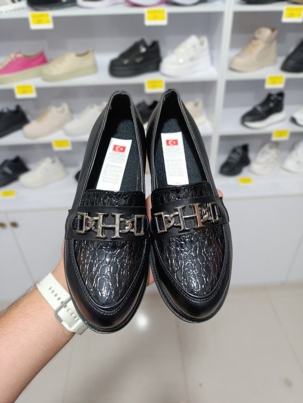 فروشگاه کفش آلما