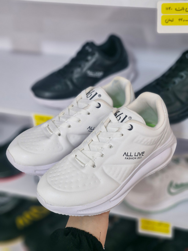 خرید کتانی زنانه