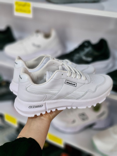 کتانی زنانه ریبوک