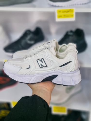 قیمت و خرید کتانی نیوبالانس زنانه