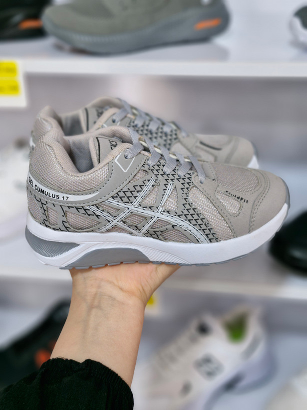 کتانی مدرسه