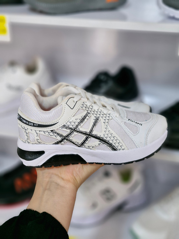 کتانی پسرانه اسیکس