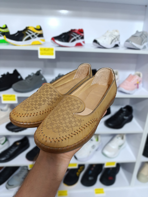 کفش طبی و روزمره زنانه