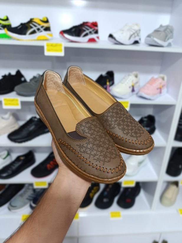 قیمت کفش پیاده روی زنانه