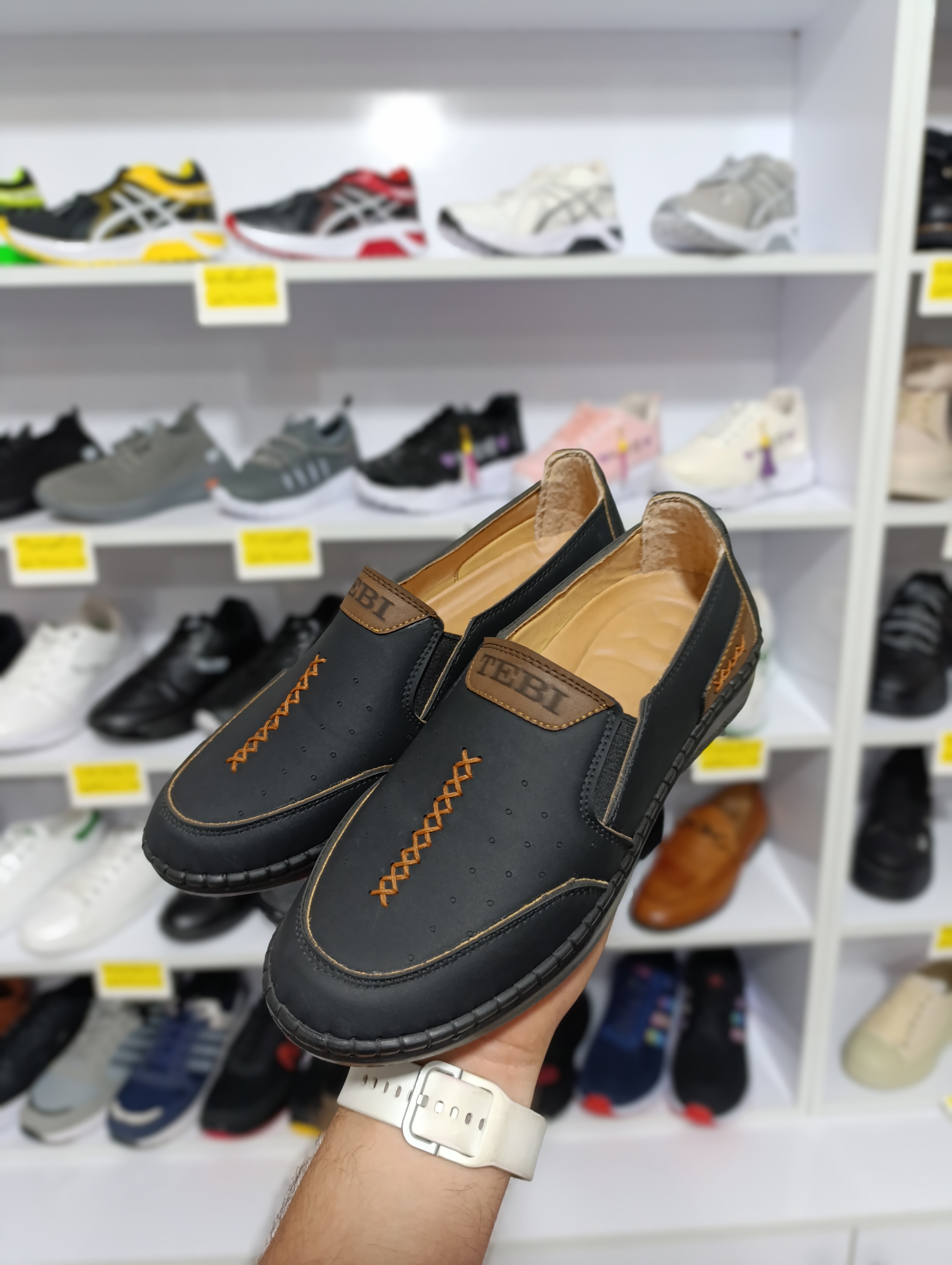 قیمت و خرید کفش طبی زنانه