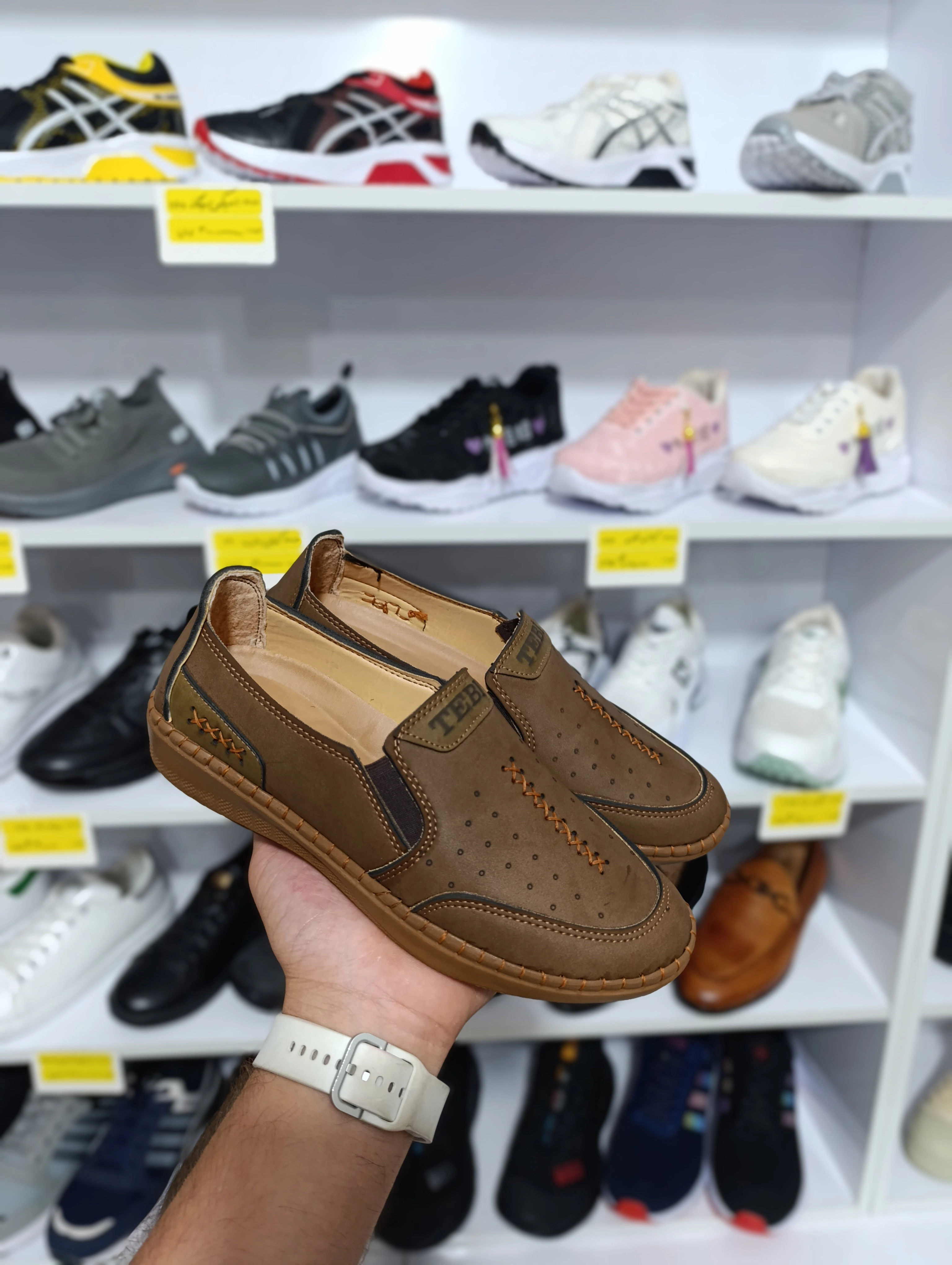 کفش روزمره زنانه