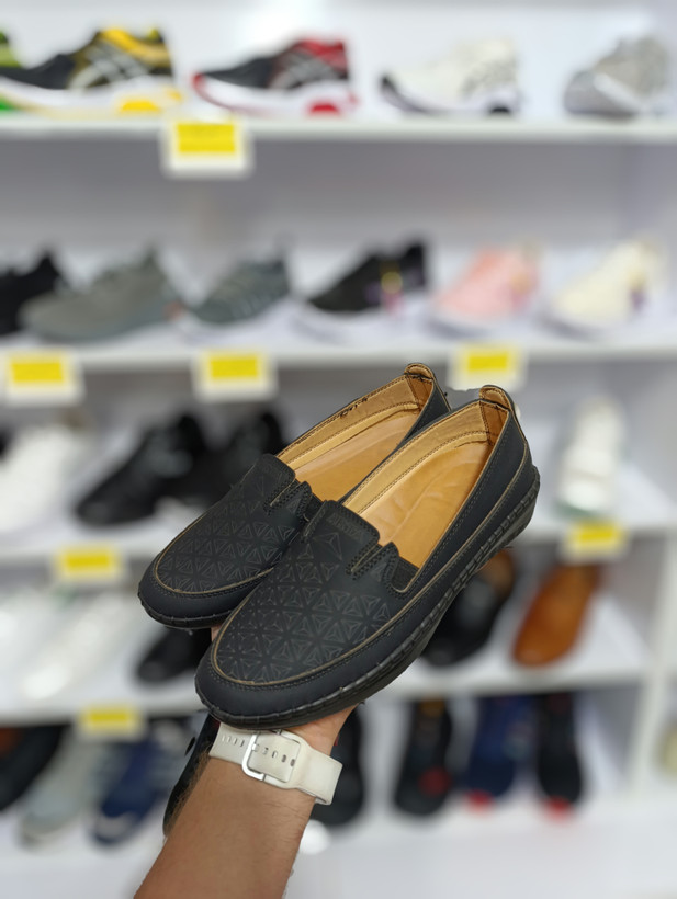 کفش پیاده روی زنانه