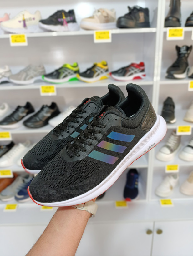 کتونی آدیداس سه خط