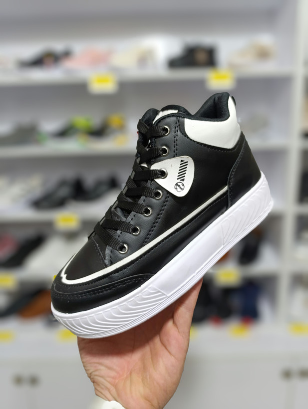 قیمت و خرید کتانی ساقدار زنانه