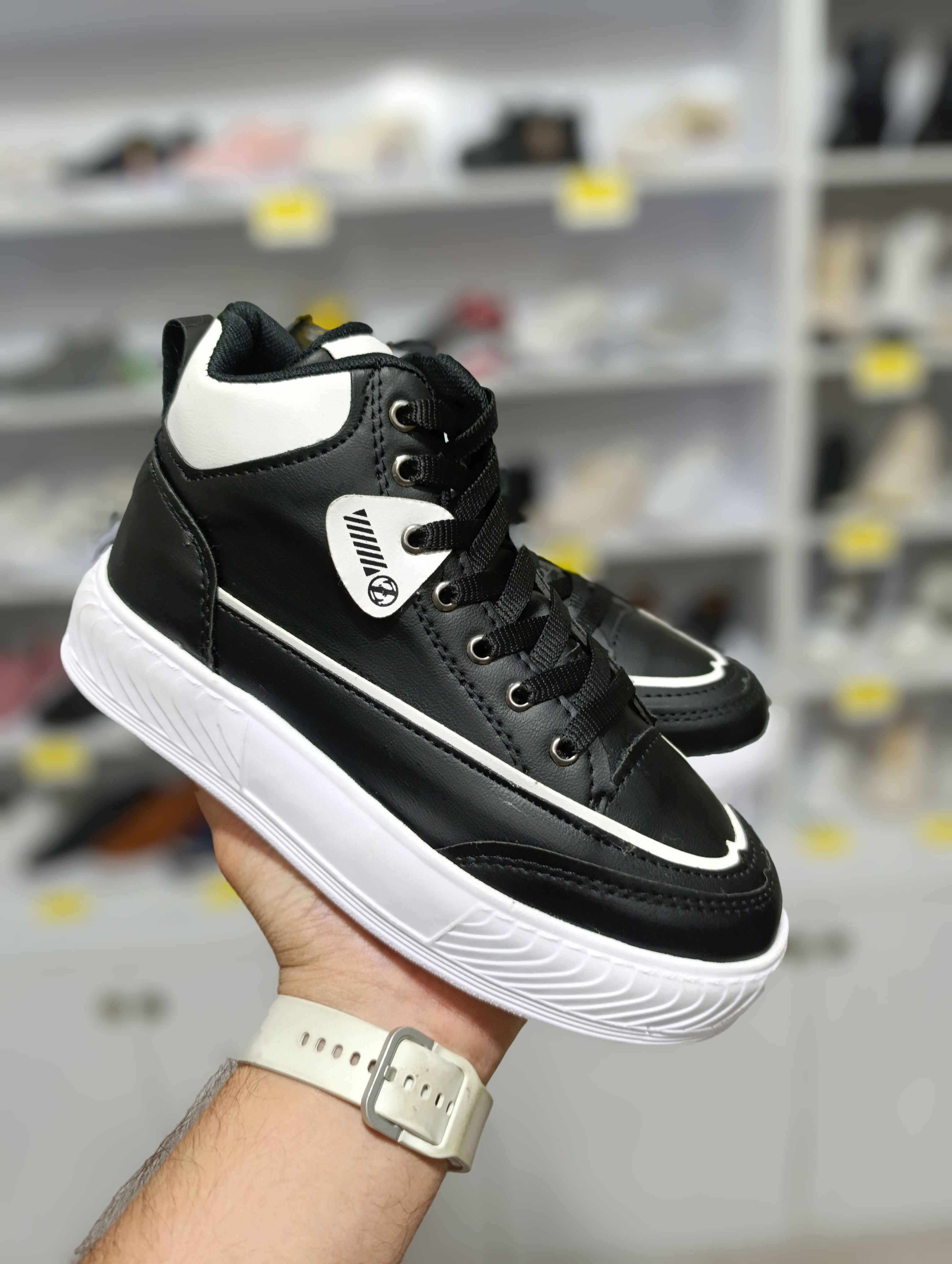 کتونی ساقدار زنانه