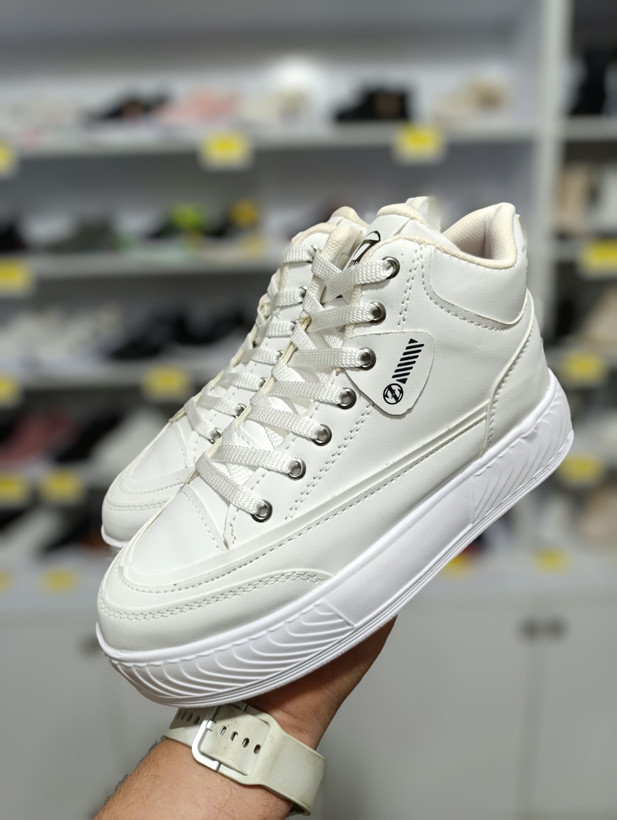 کتونی زمستانی ساقدار