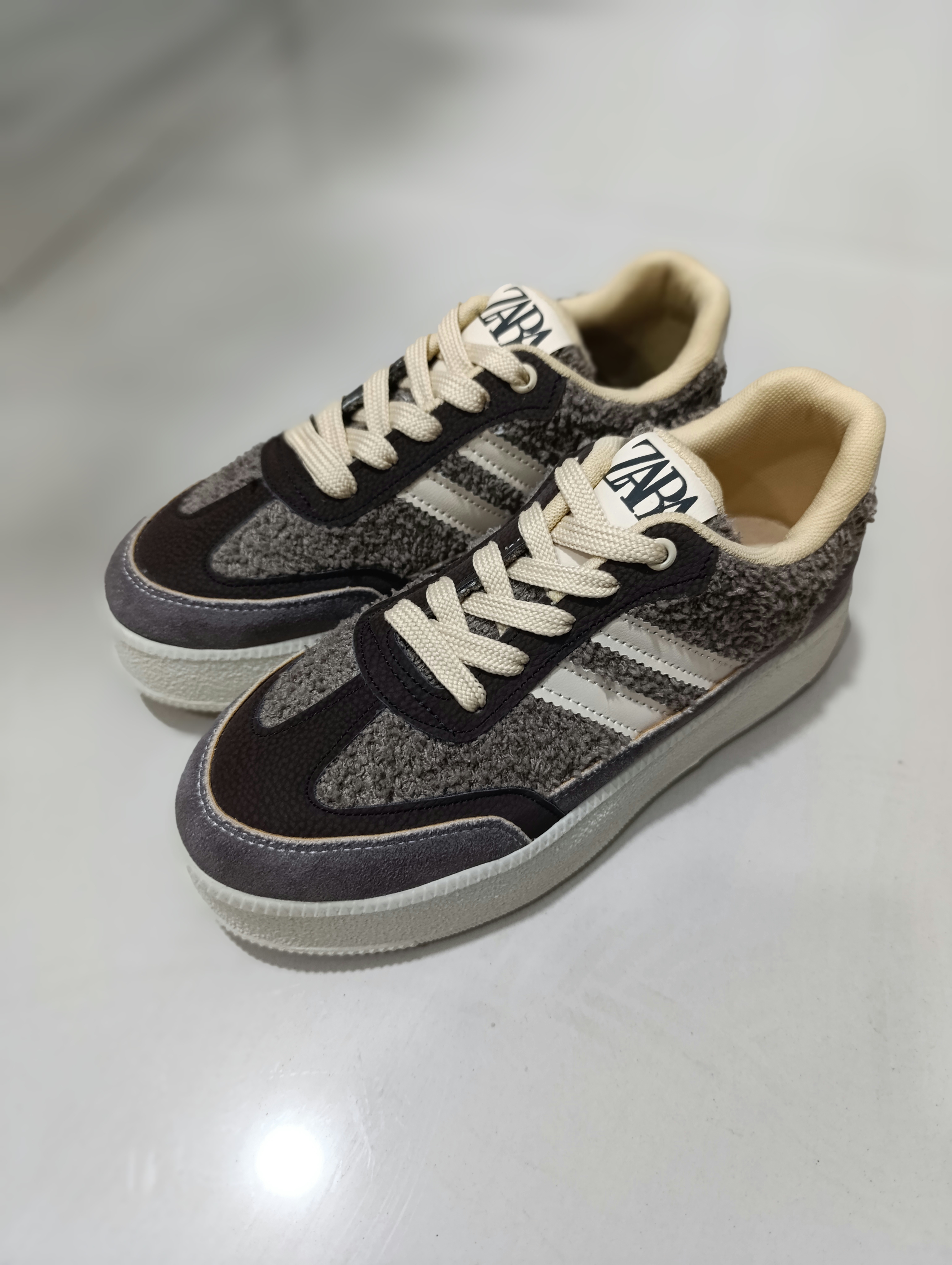 کتونی تدی زنانه