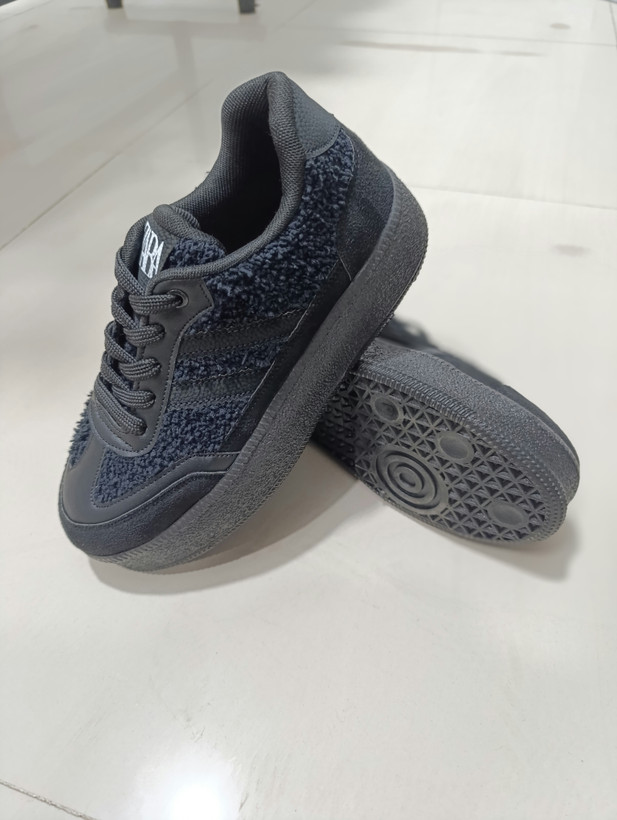 قیمت و خرید کتانی تدی زنانه