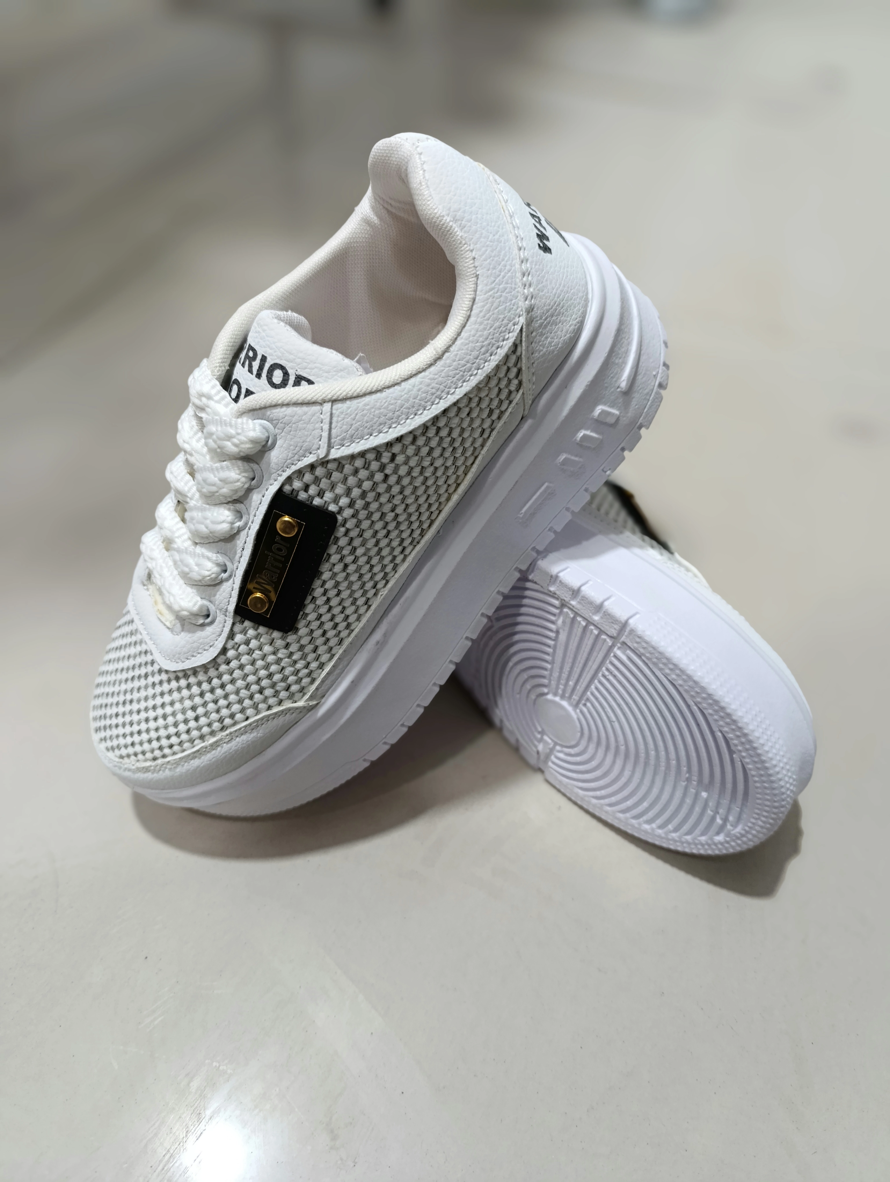 کتانی دخترانه واریور