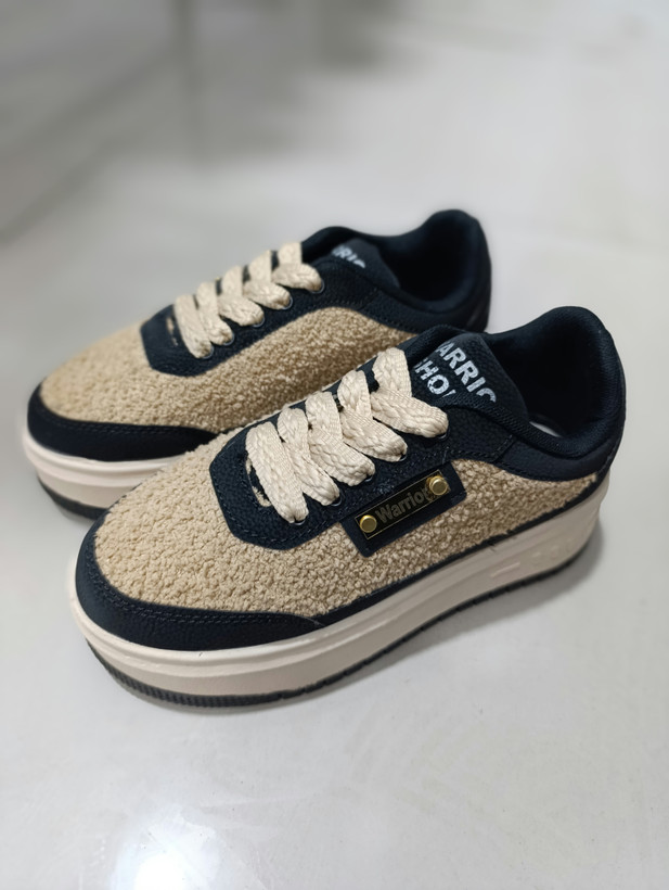 کتانی ترند دخترانه