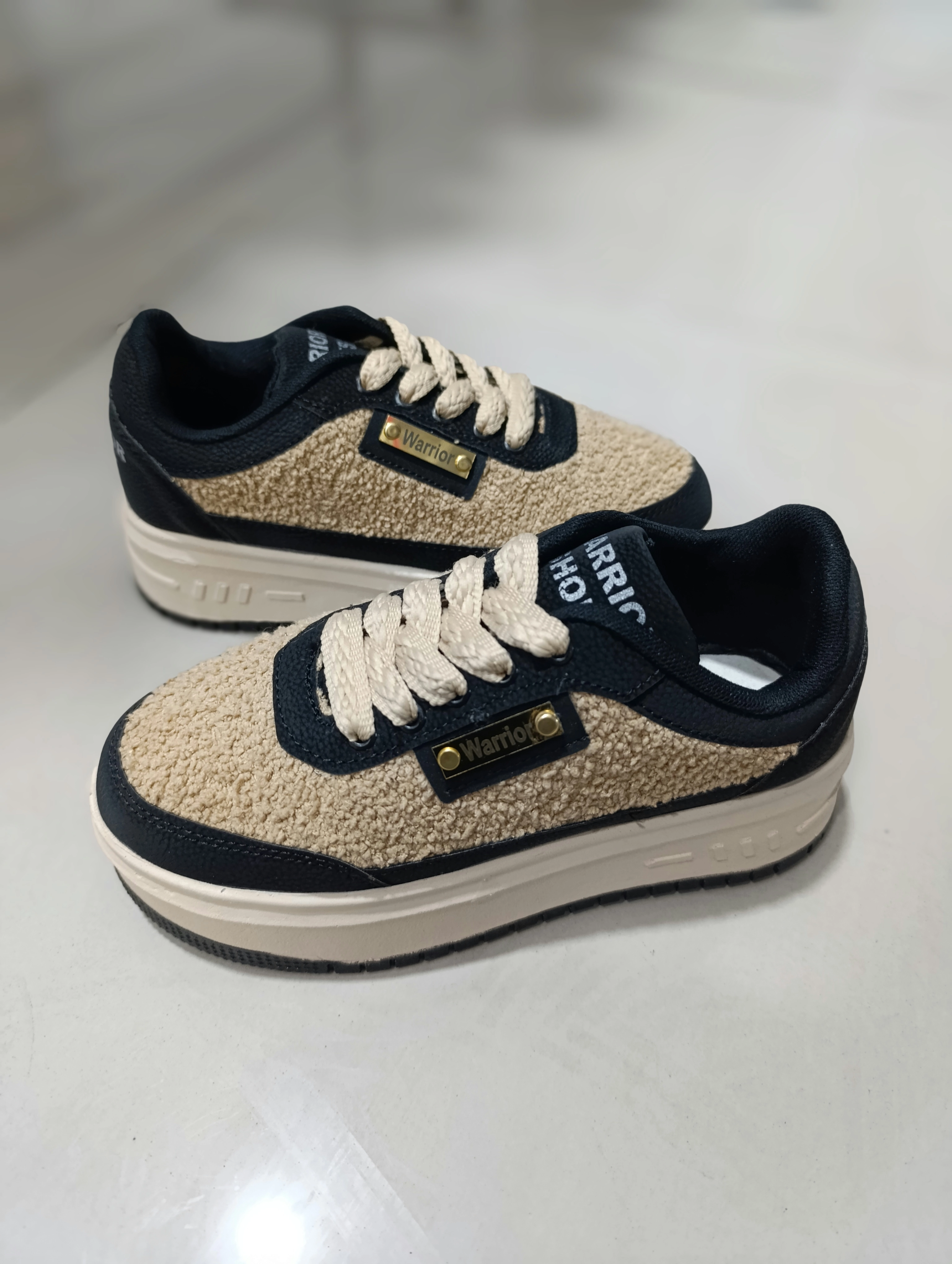 کتانی ترند زنانه