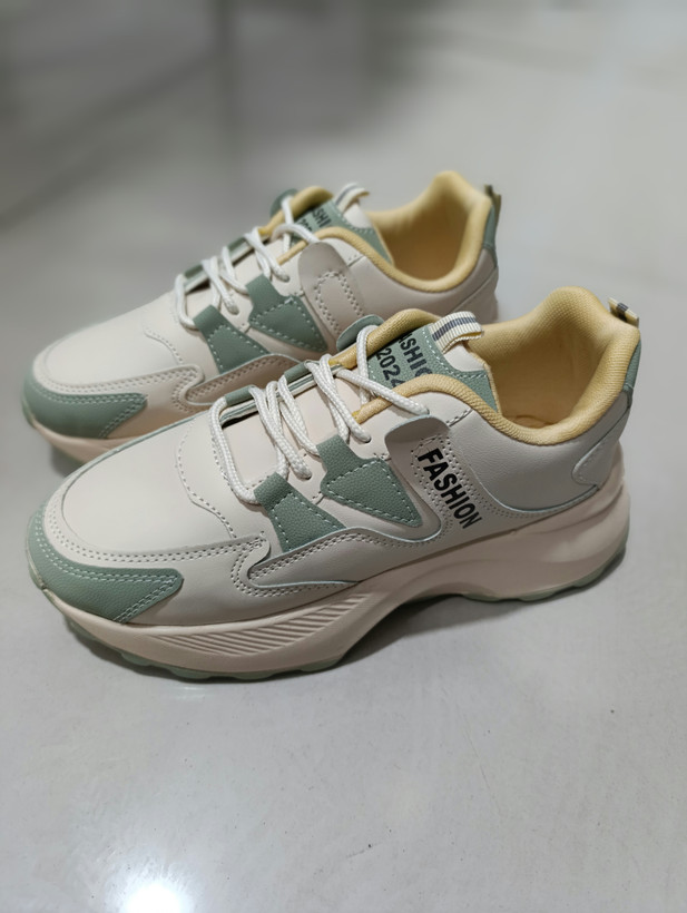 قیمت و خرید کتانی لژدار دخترانه