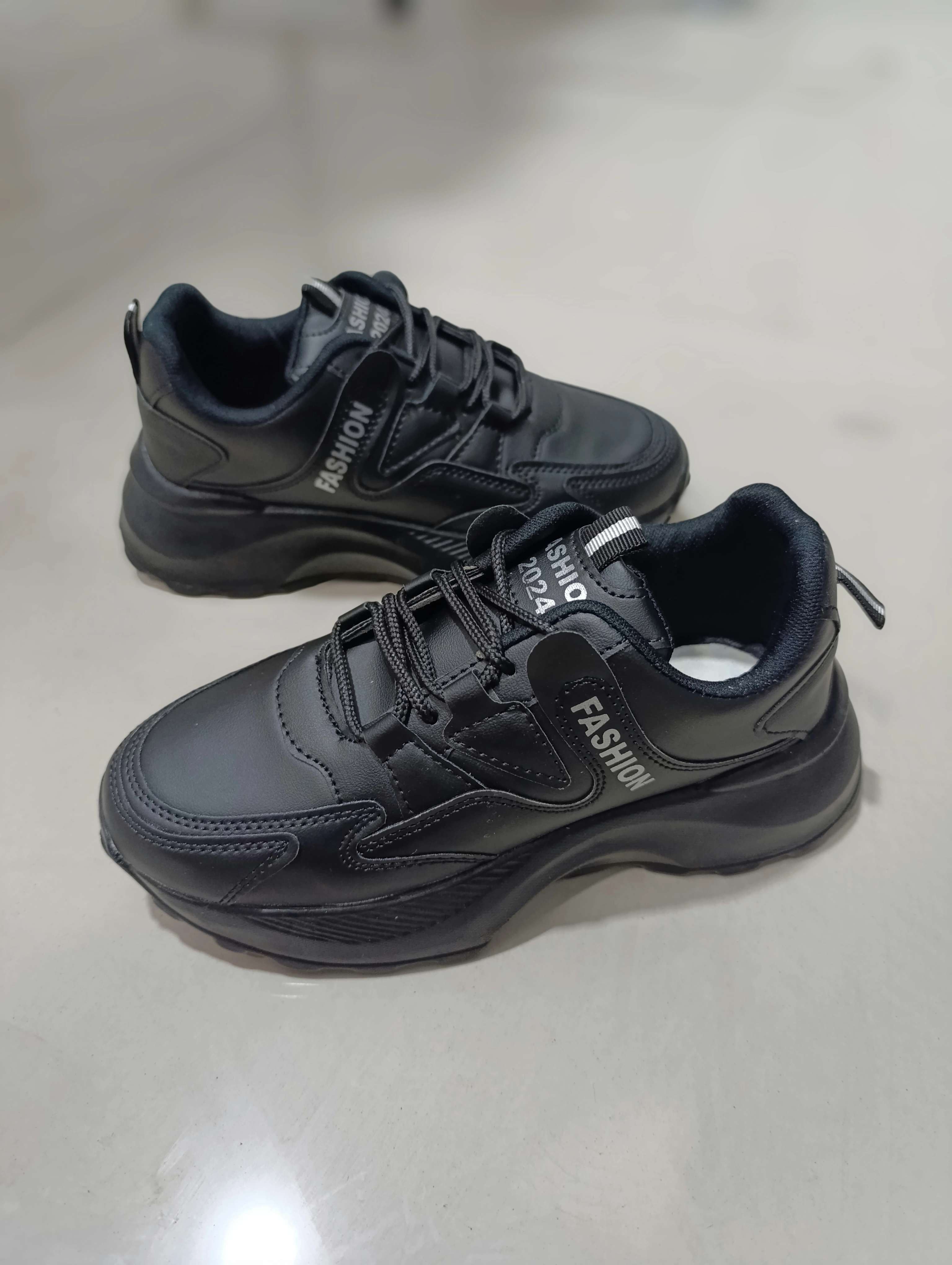 کتونی ترند دخترانه