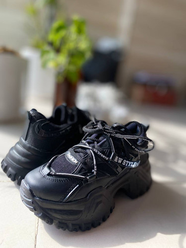 کتانی فشیون زنانه