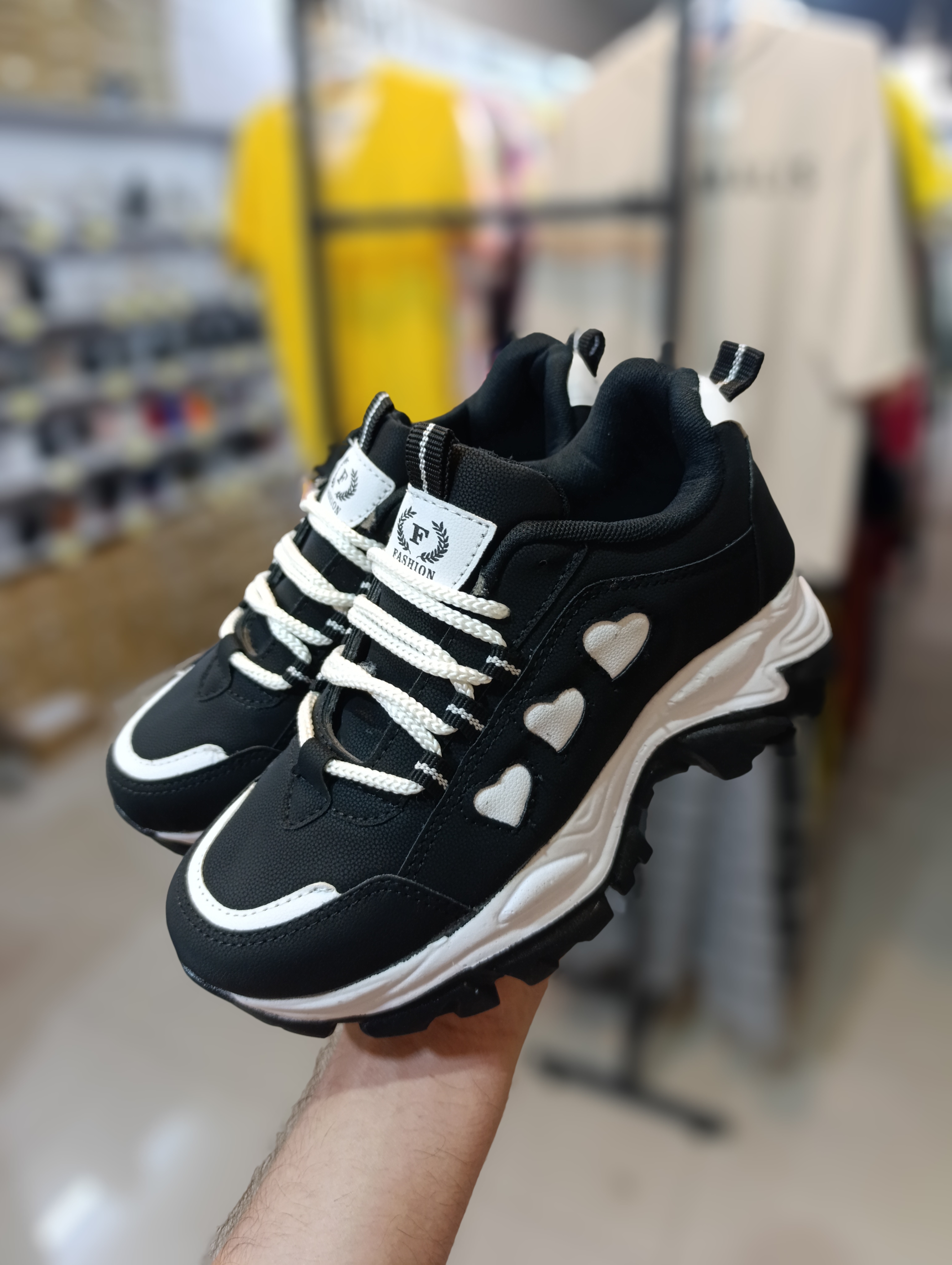 کتانی فشیون قلبی زنانه کد 1238